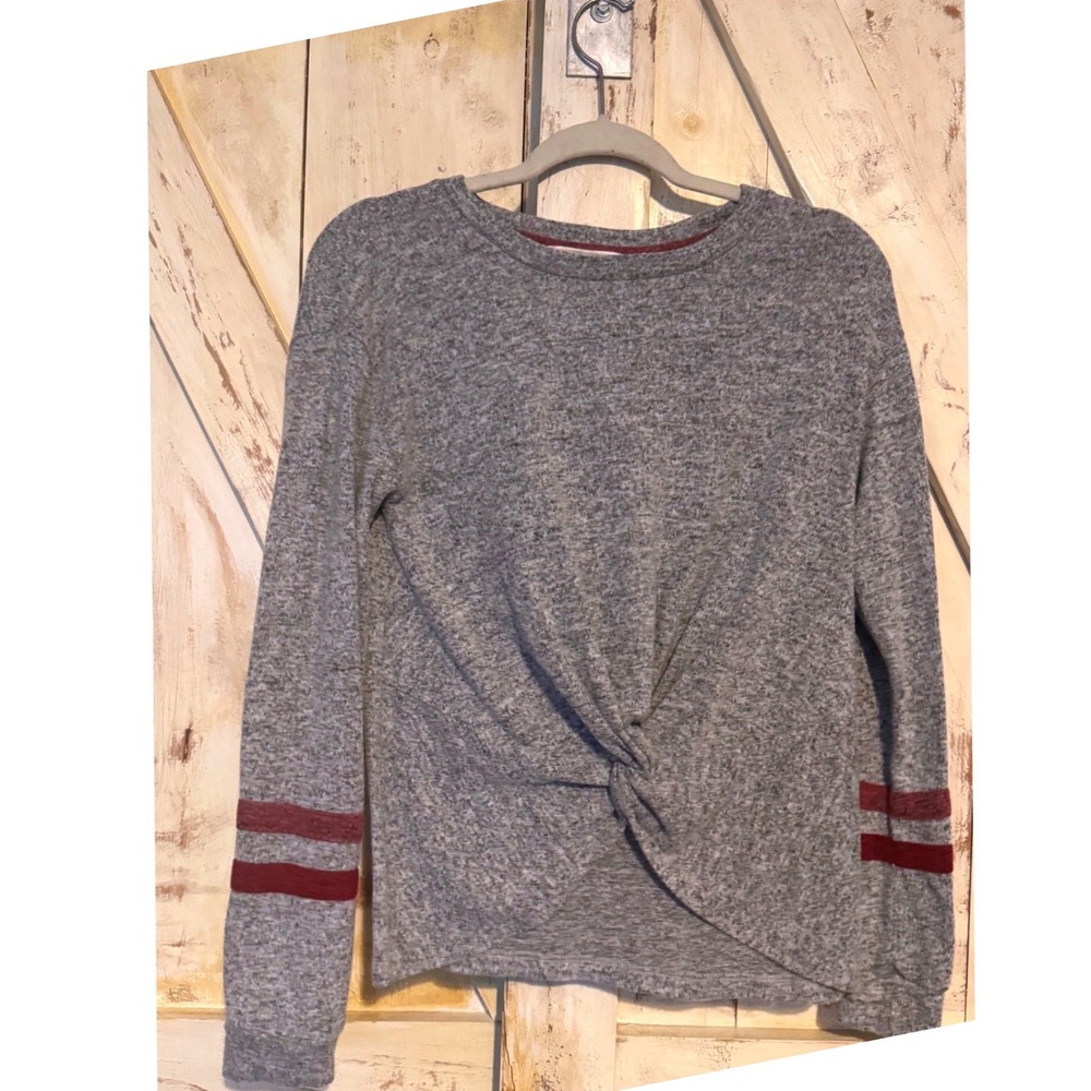 No Comment Heather Gray T-shirt Stretch Crew Neck Twist-front knot detail Size S